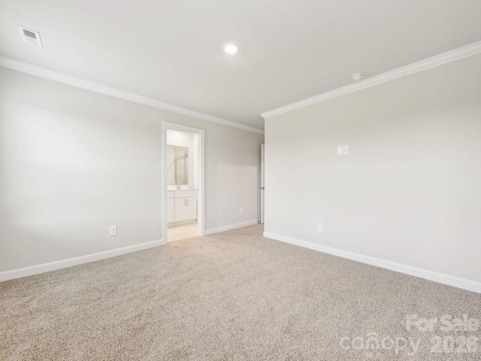 9016 Foggy Brook Loop — Charlotte