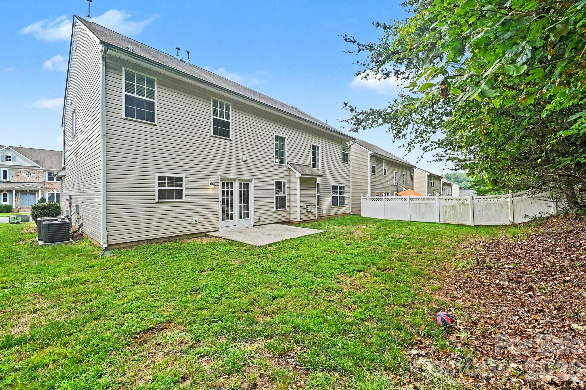 9839 Jeanette Circle — Charlotte