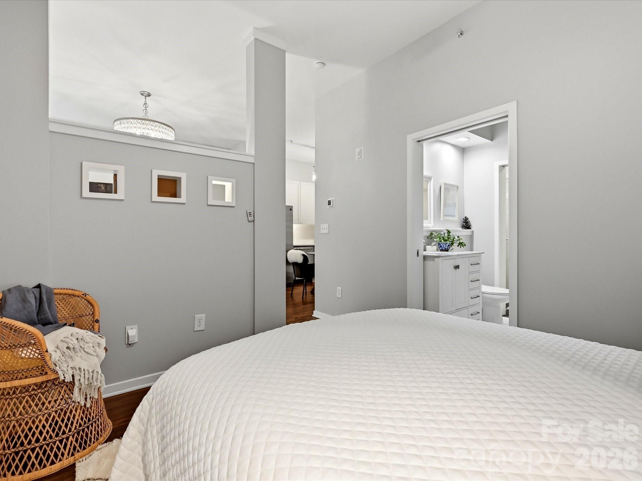 2125 Southend Drive #243 — Charlotte