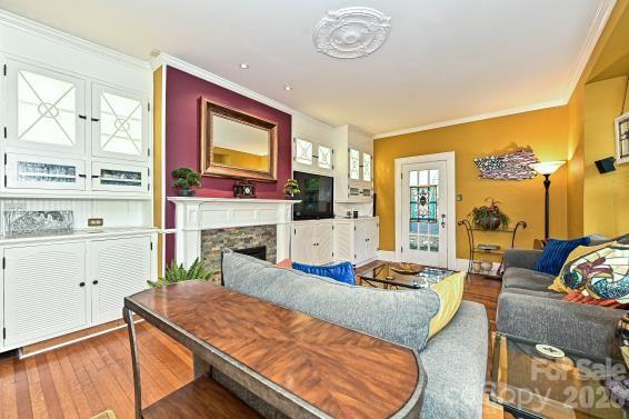 1532 The Plaza — Charlotte