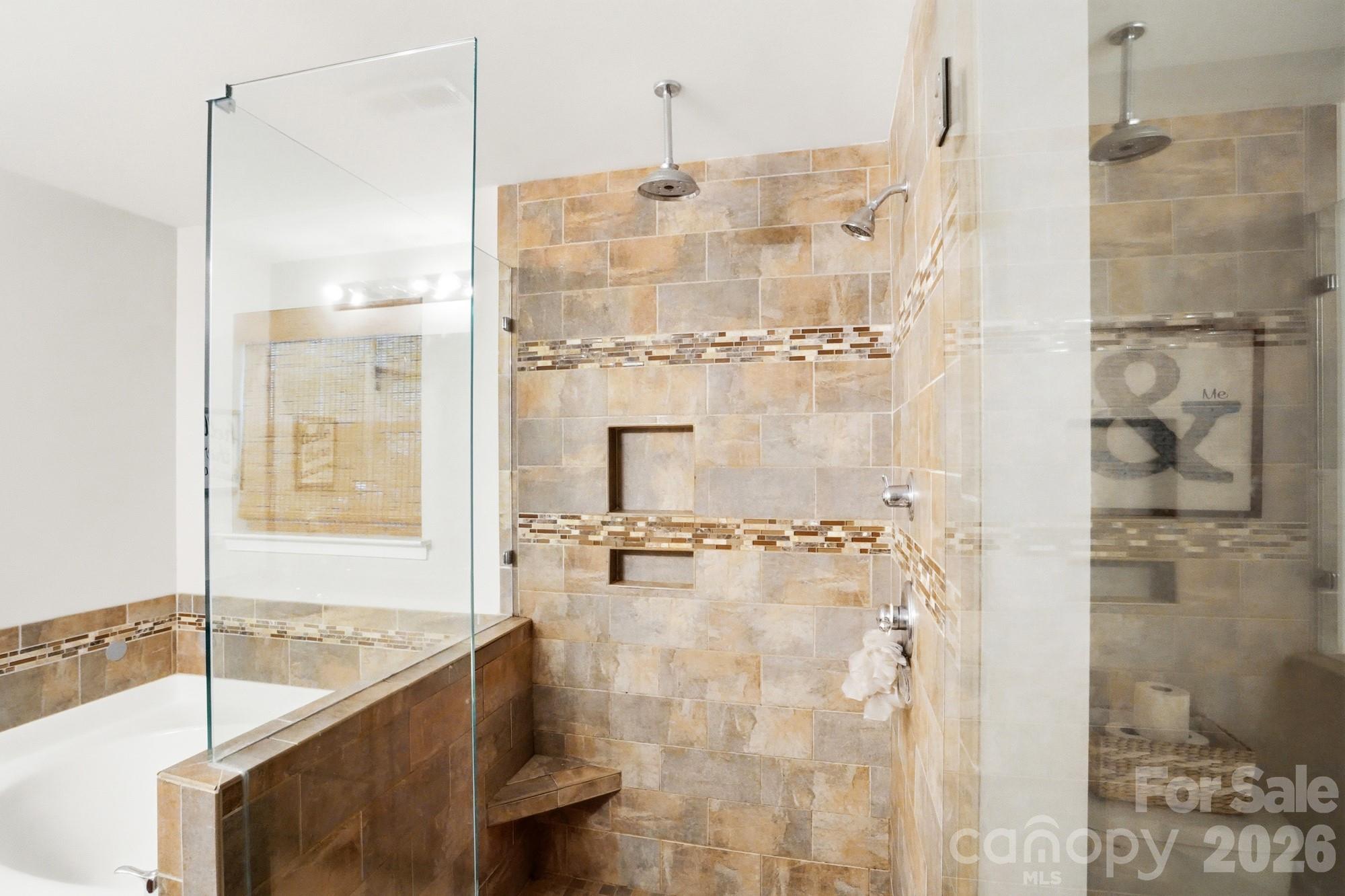 12119 Canal Drive — Huntersville
