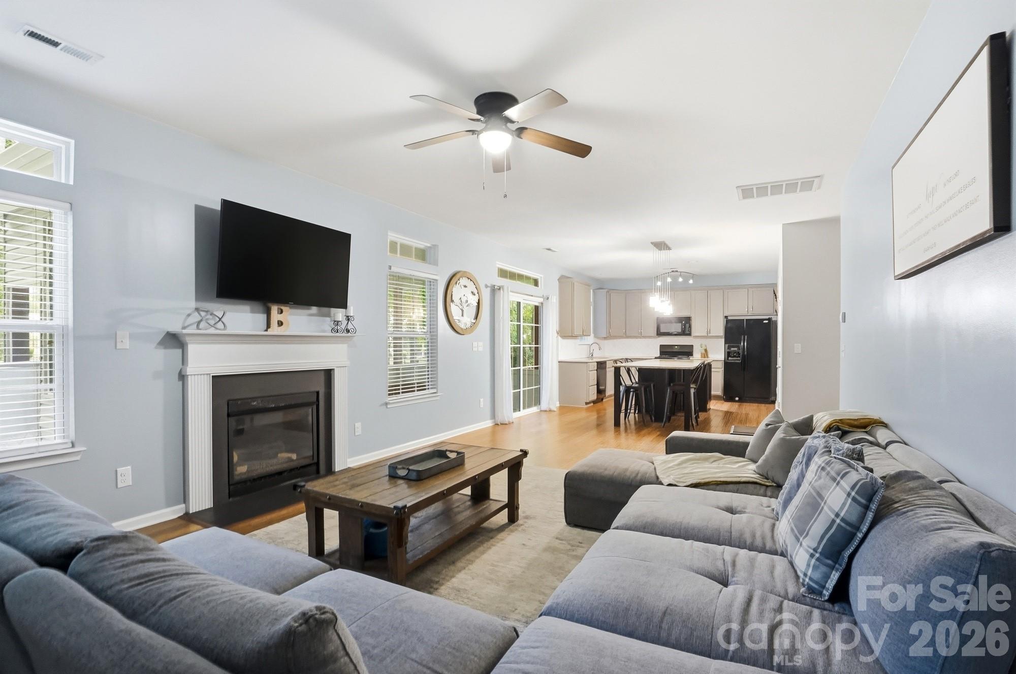 12119 Canal Drive — Huntersville