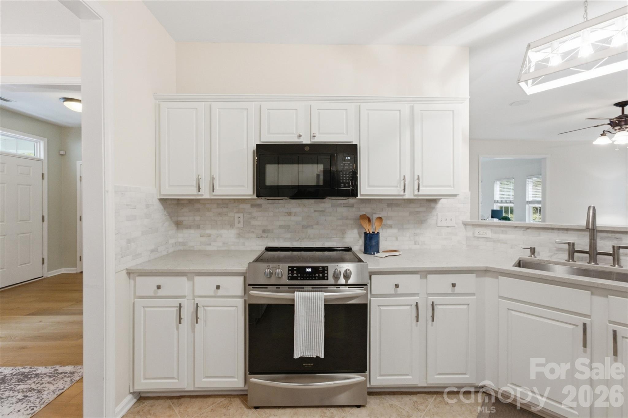 11911 Royal Castle Court — Charlotte