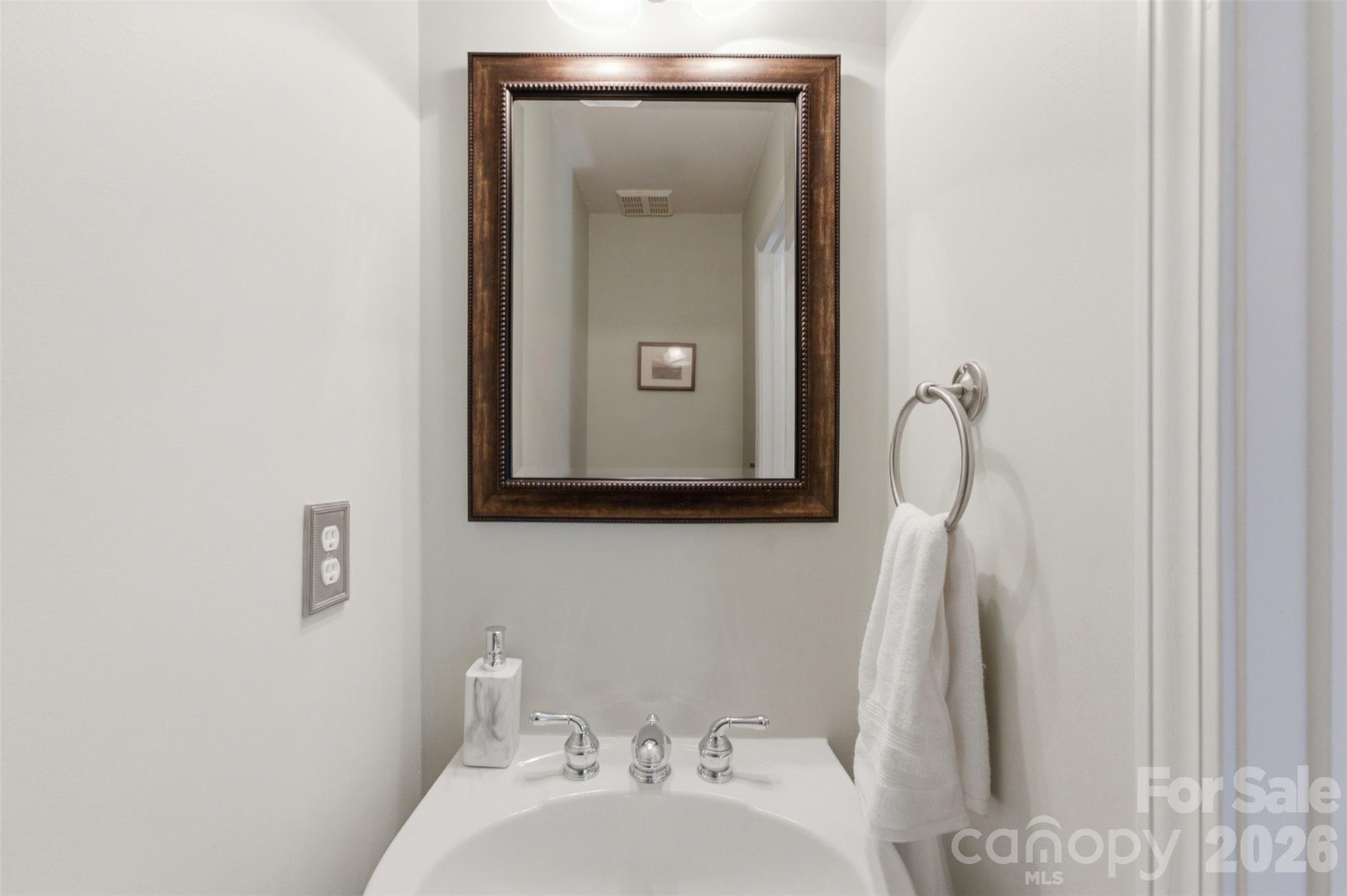 11911 Royal Castle Court — Charlotte