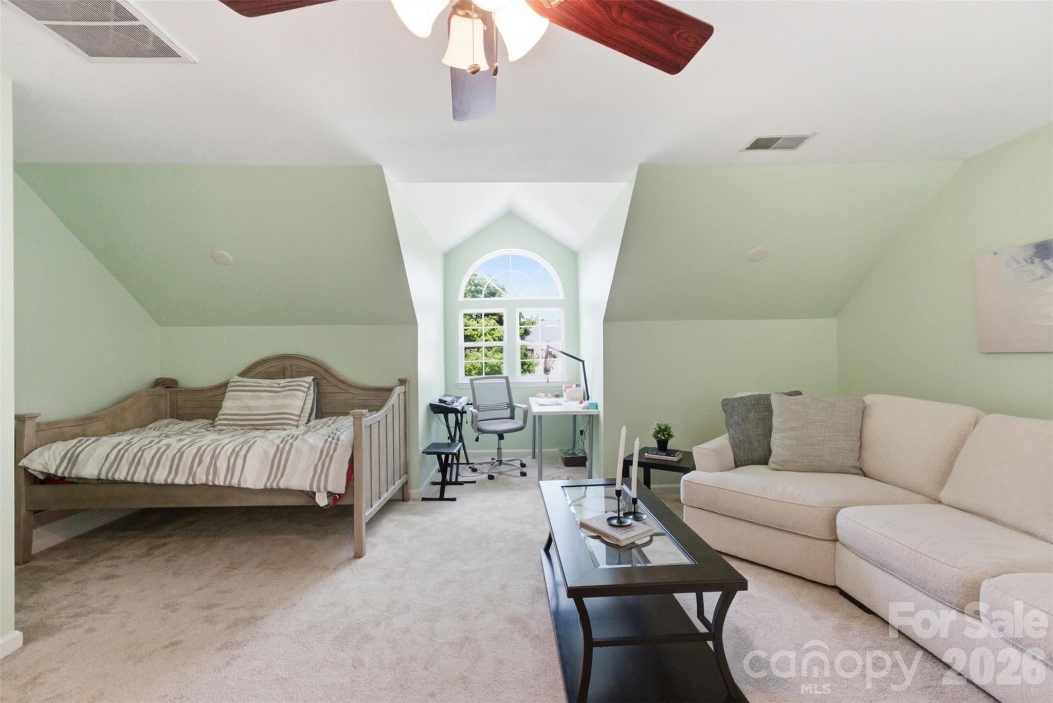 11911 Royal Castle Court — Charlotte