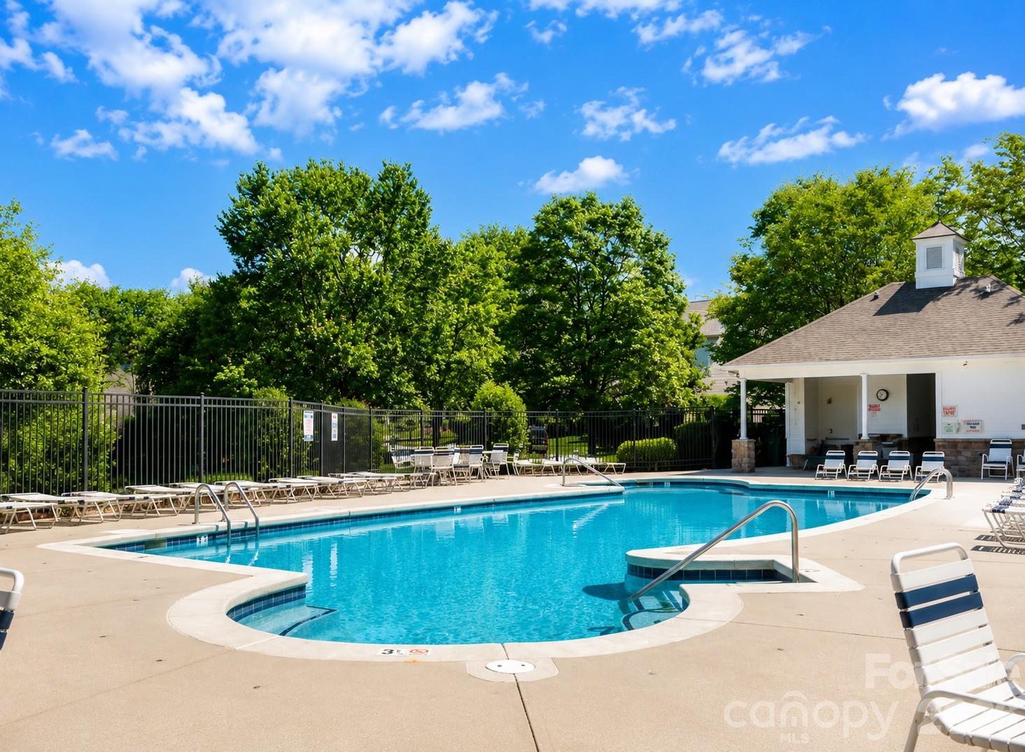 11911 Royal Castle Court — Charlotte