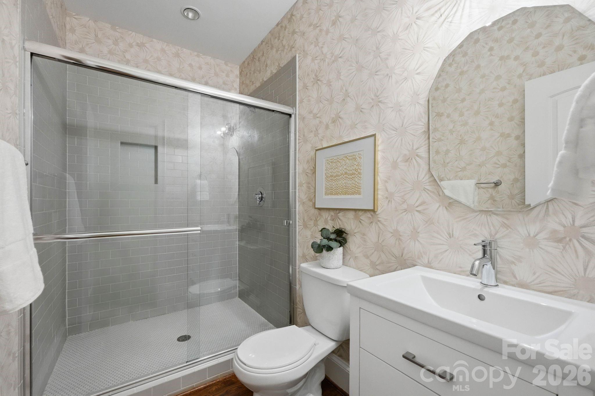2013 Victorian Place — Charlotte