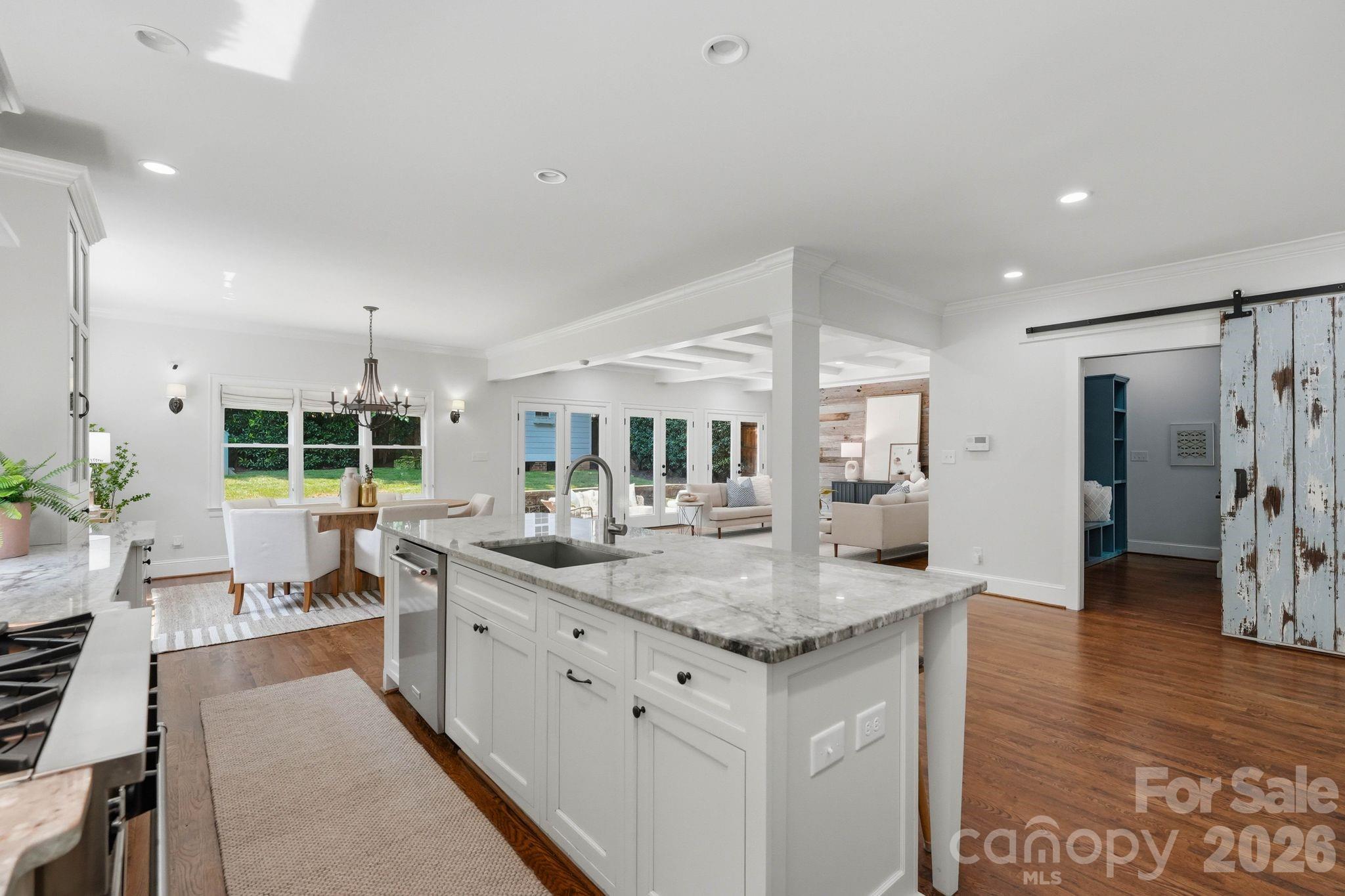 2013 Victorian Place — Charlotte