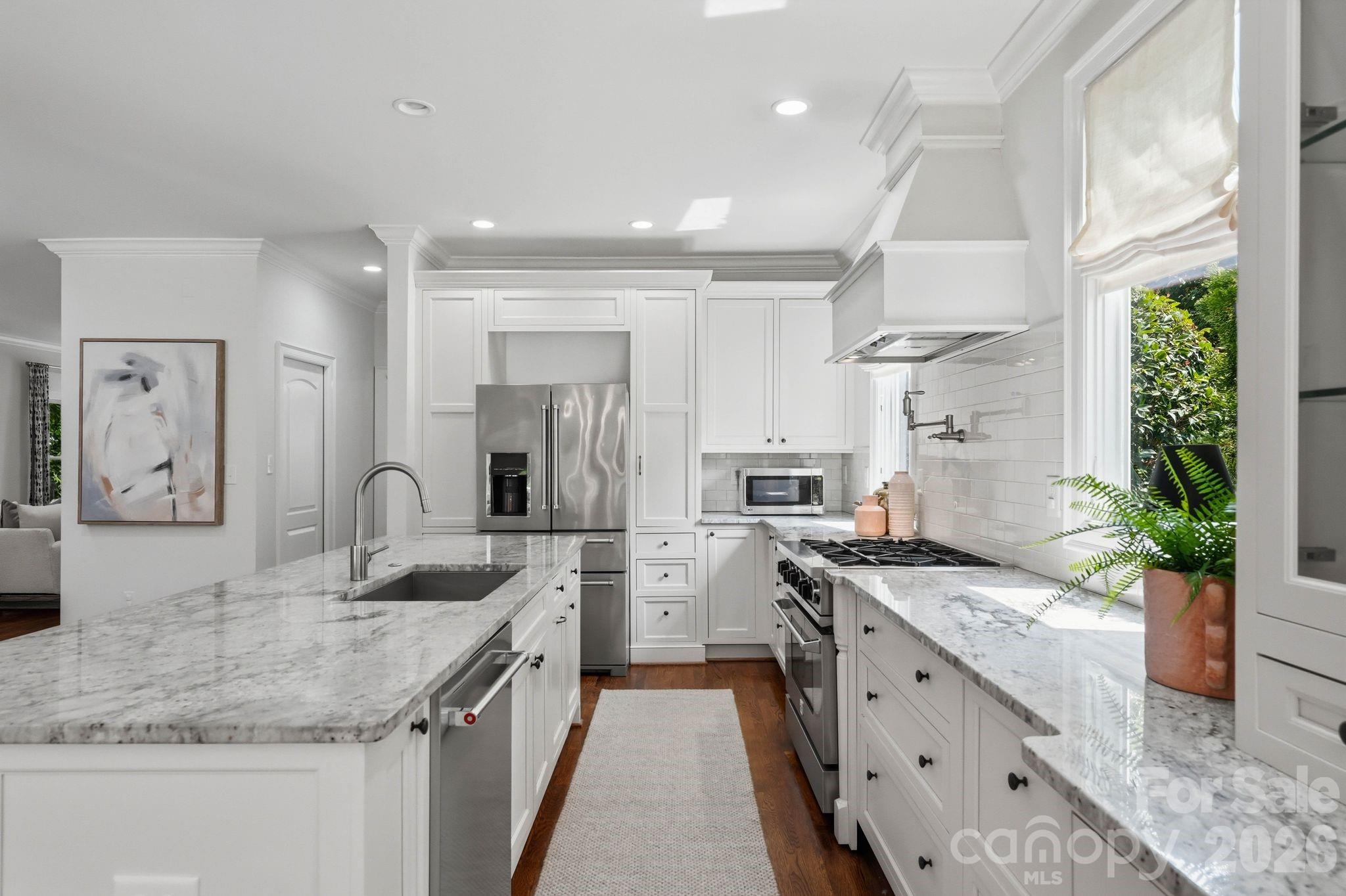 2013 Victorian Place — Charlotte