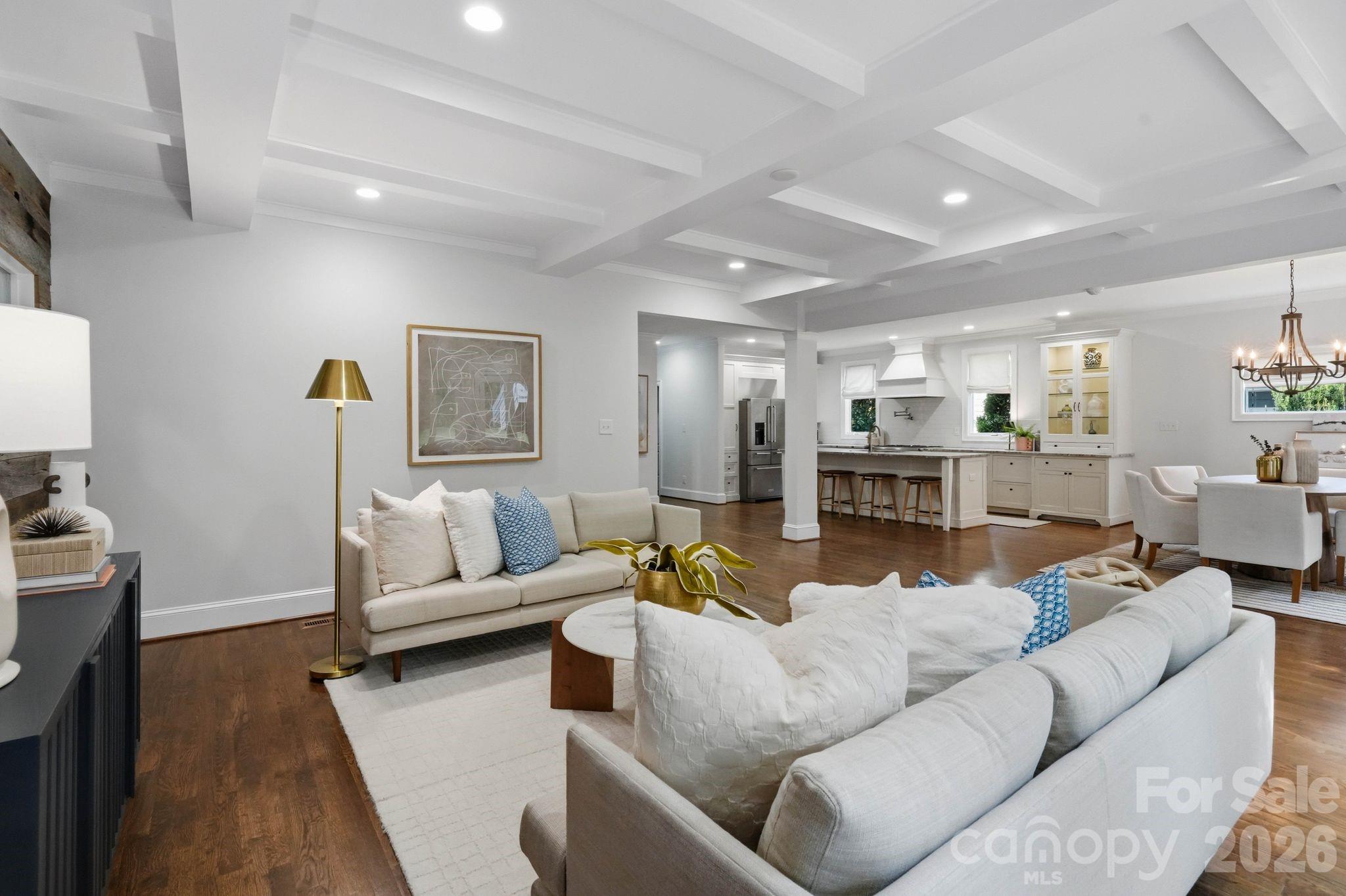 2013 Victorian Place — Charlotte