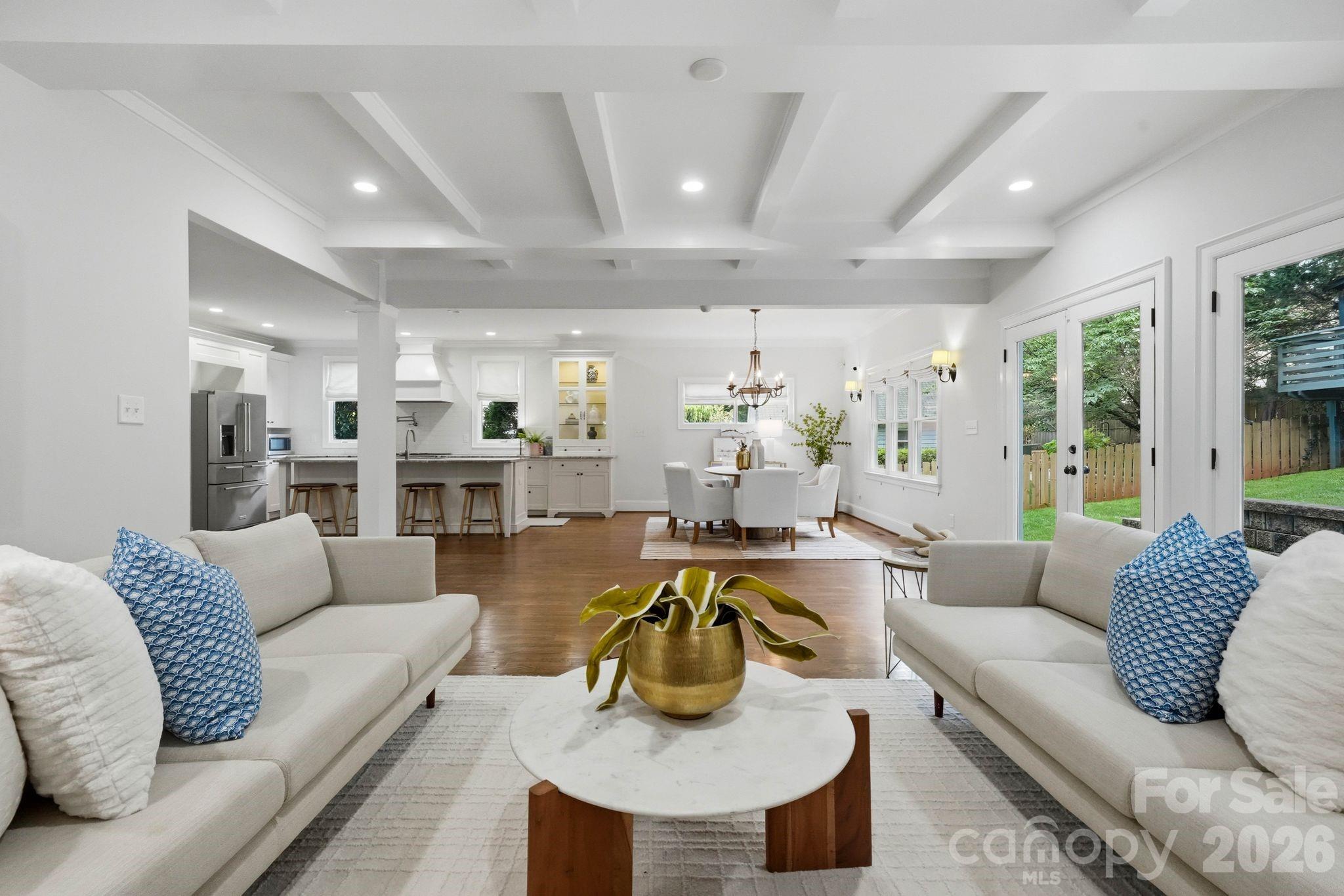 2013 Victorian Place — Charlotte