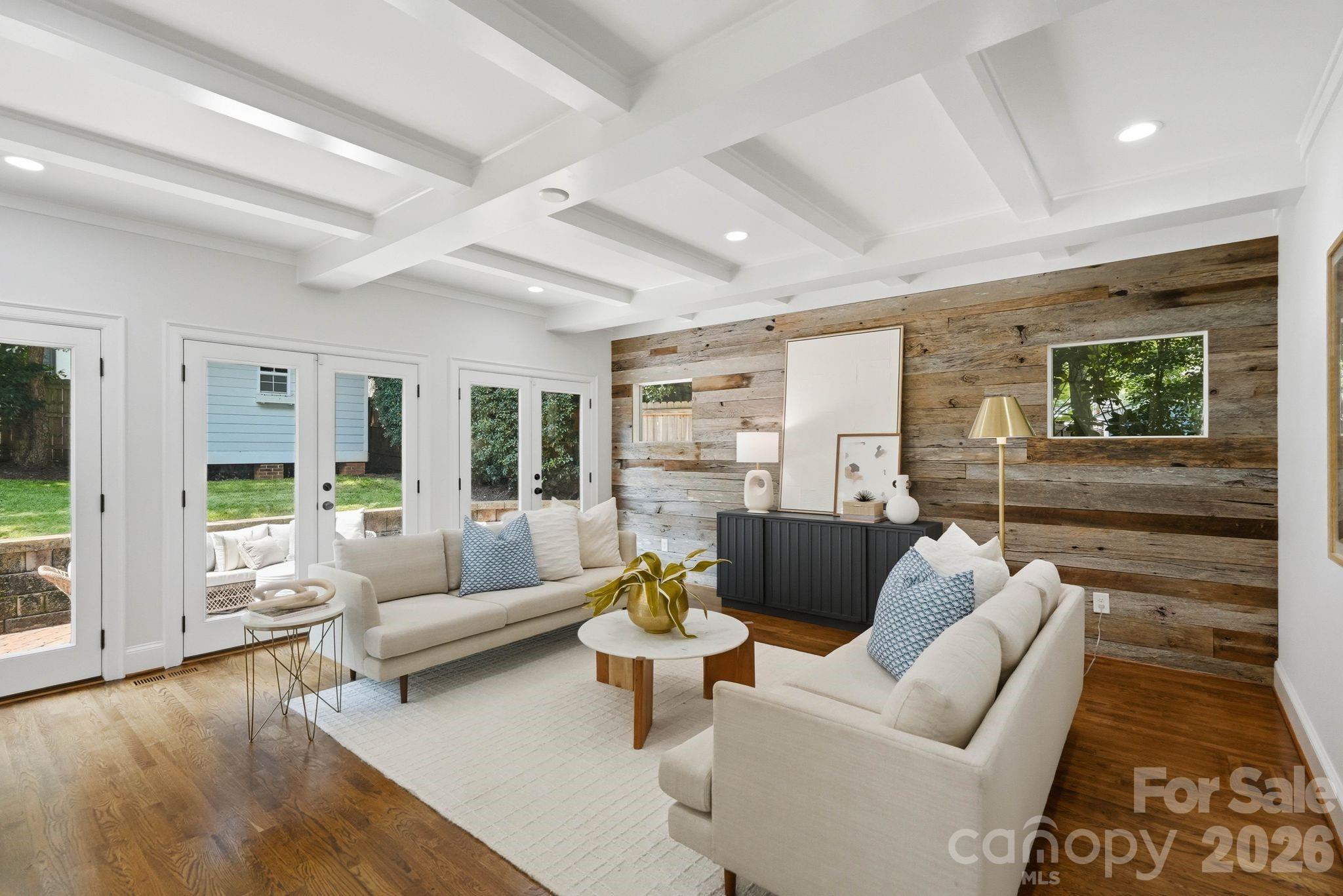 2013 Victorian Place — Charlotte
