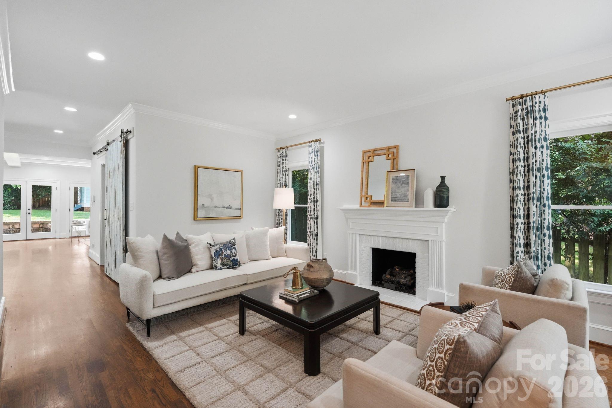 2013 Victorian Place — Charlotte