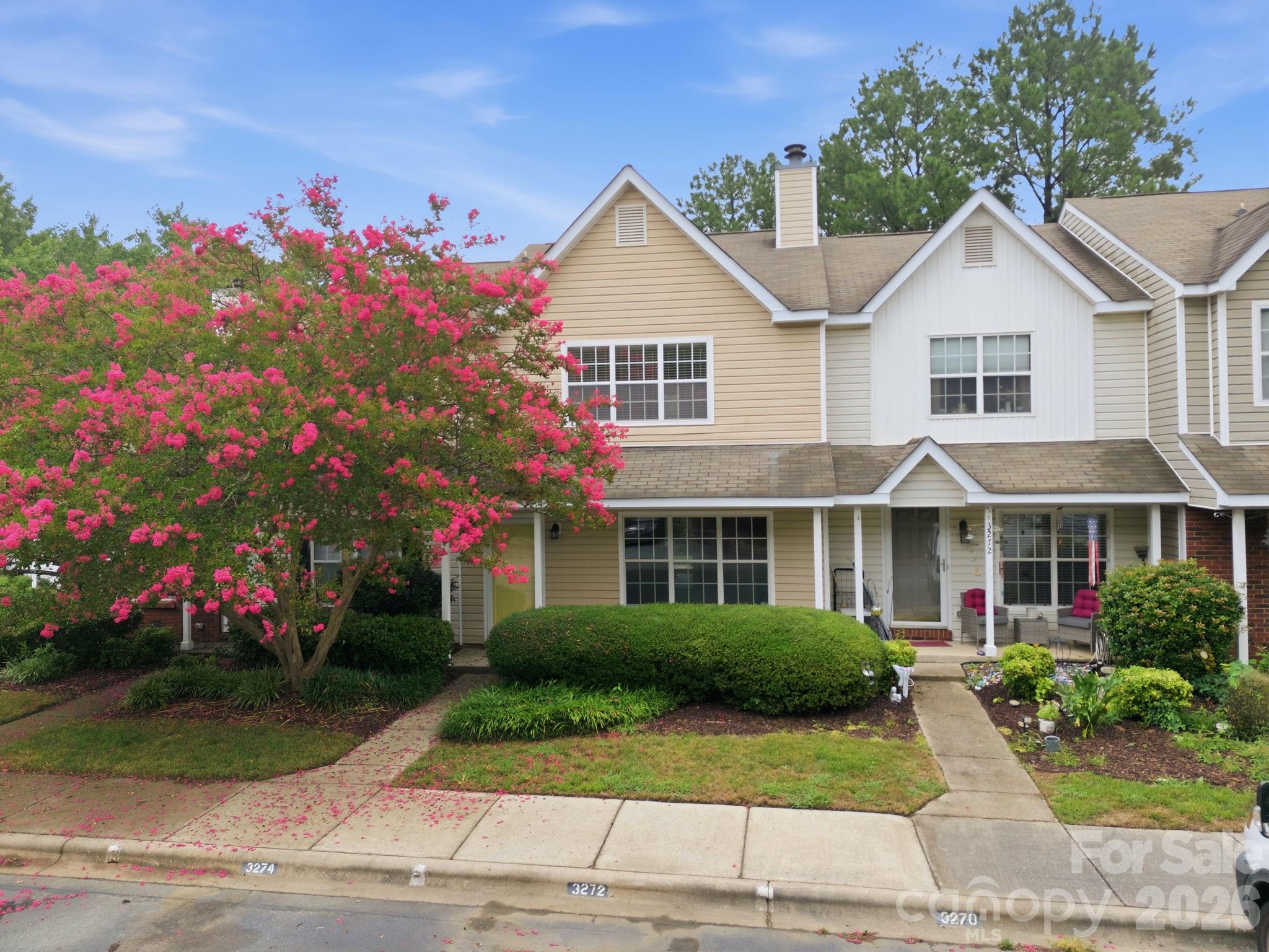 3274 Summercroft Lane — Charlotte