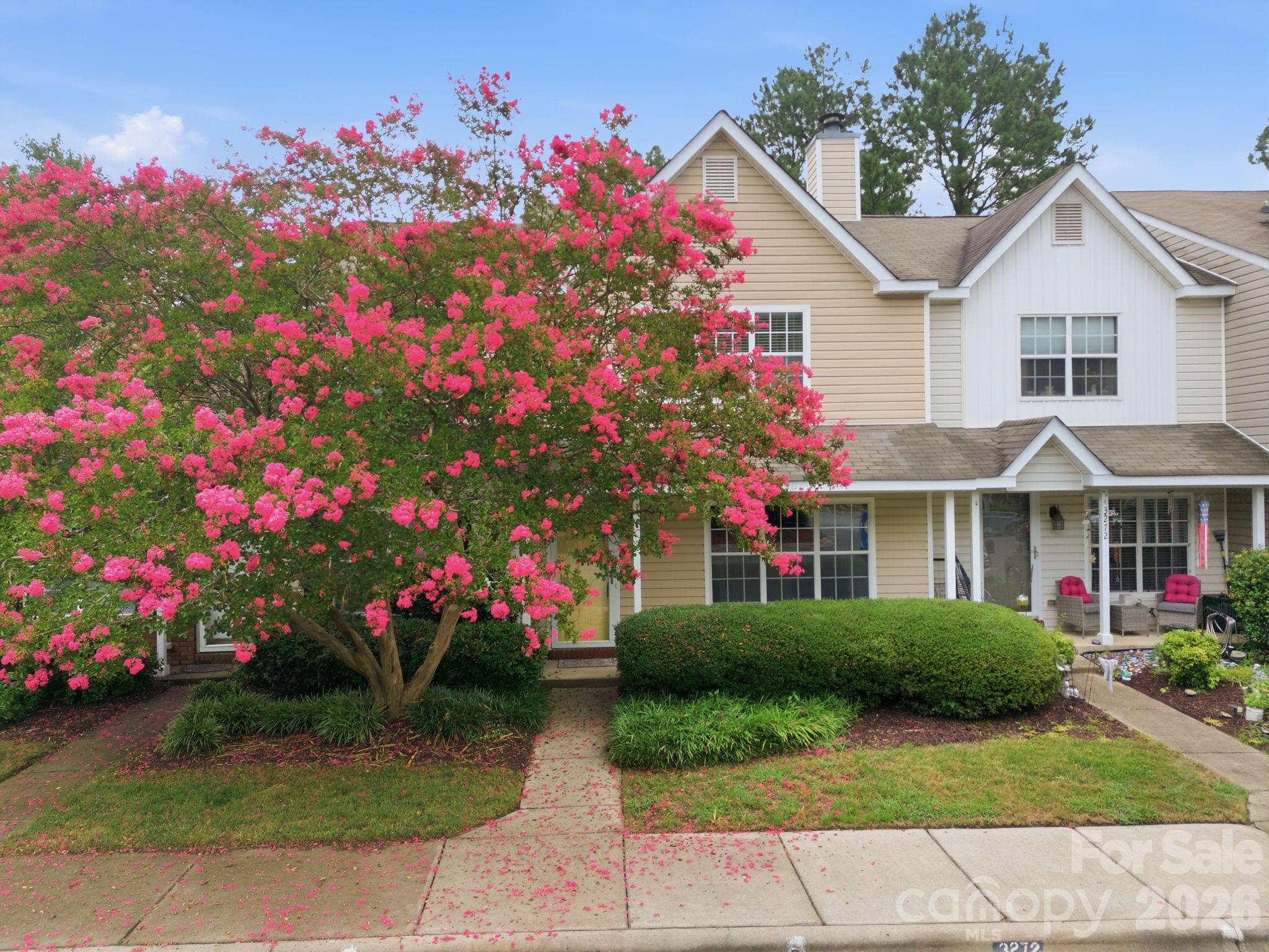 3274 Summercroft Lane — Charlotte