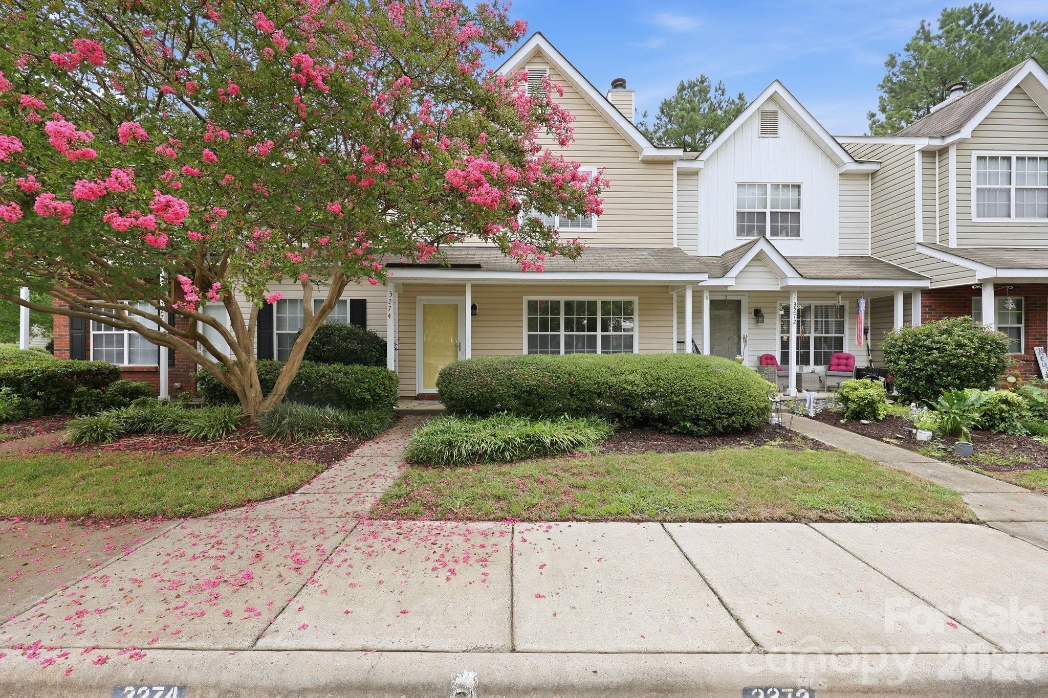 3274 Summercroft Lane — Charlotte
