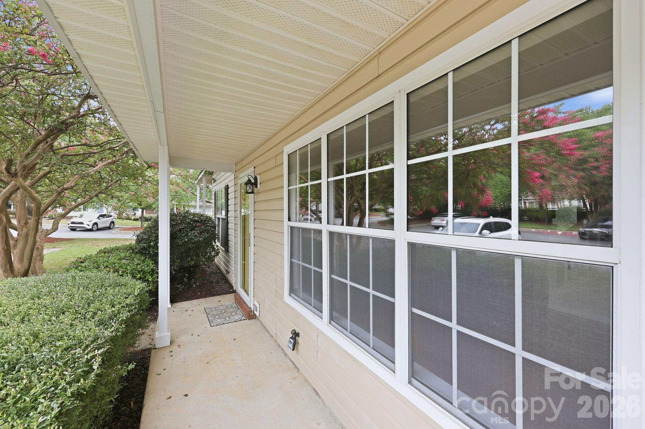 3274 Summercroft Lane — Charlotte