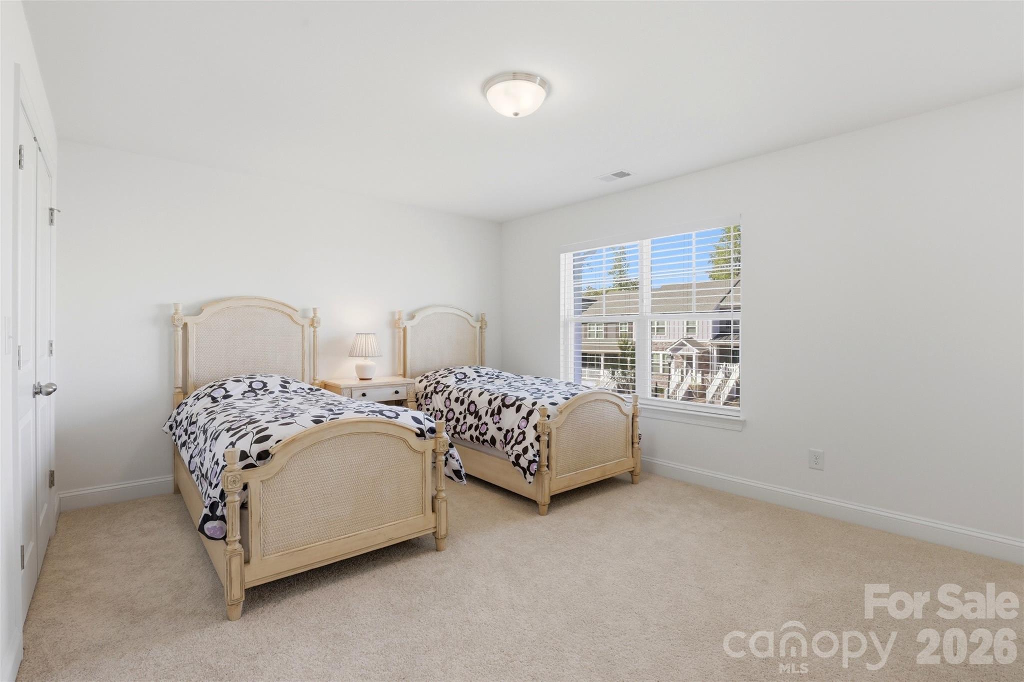 1008 Township Parkway — Belmont