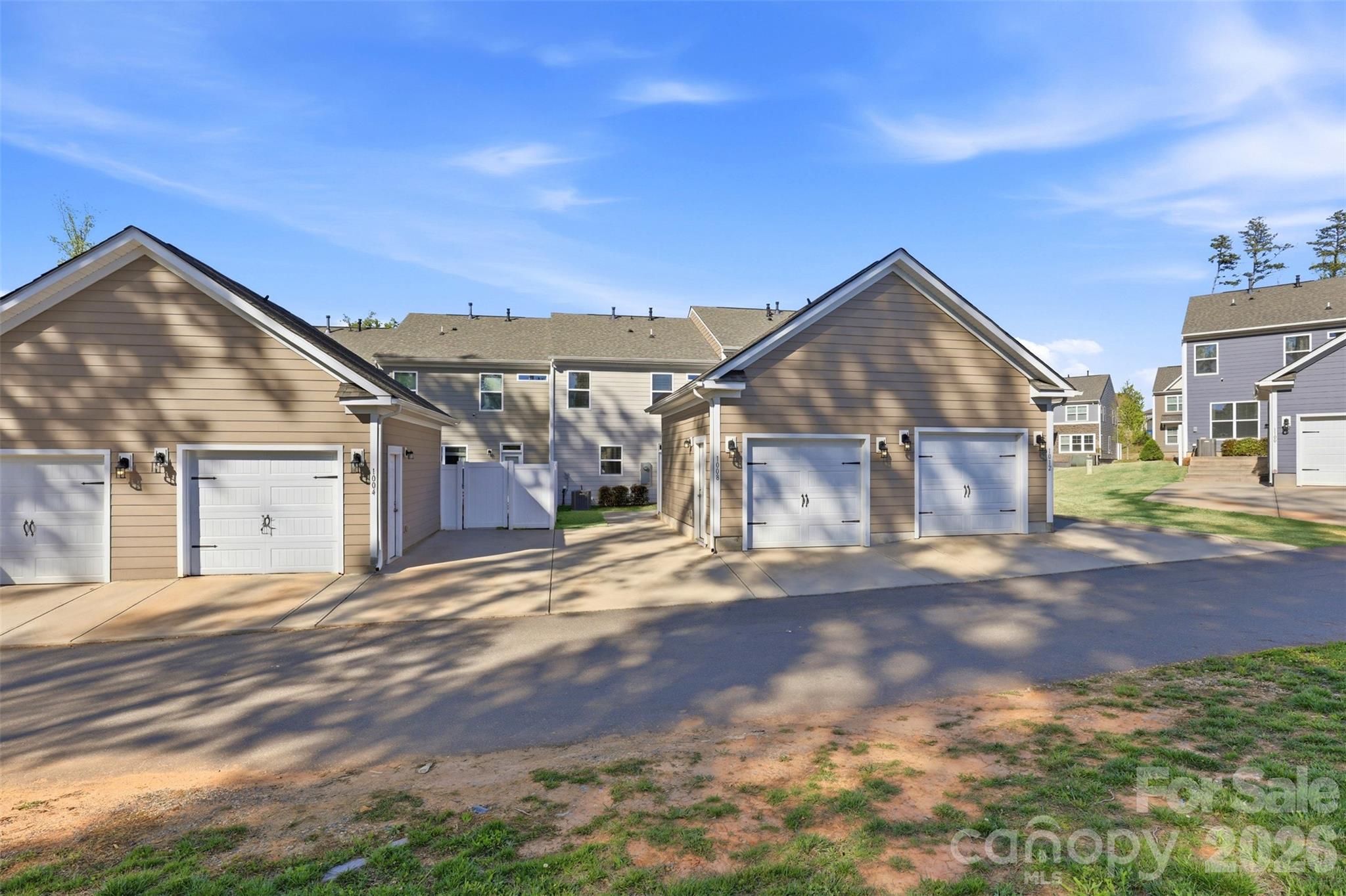 1008 Township Parkway — Belmont