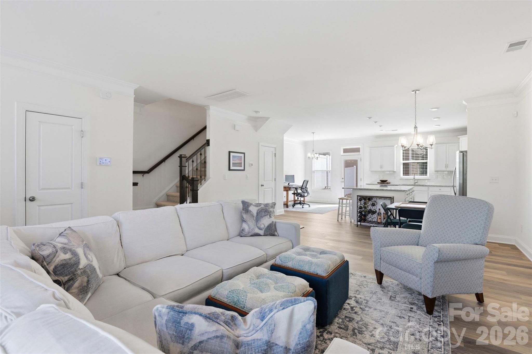 1008 Township Parkway — Belmont