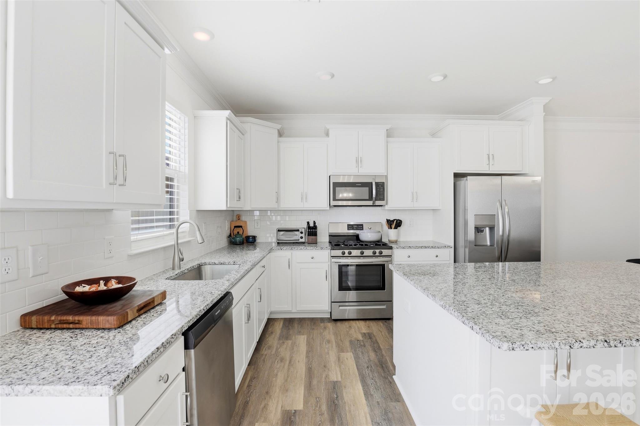 1008 Township Parkway — Belmont