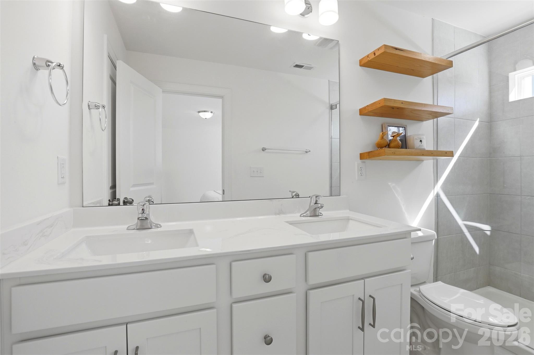 1008 Township Parkway — Belmont