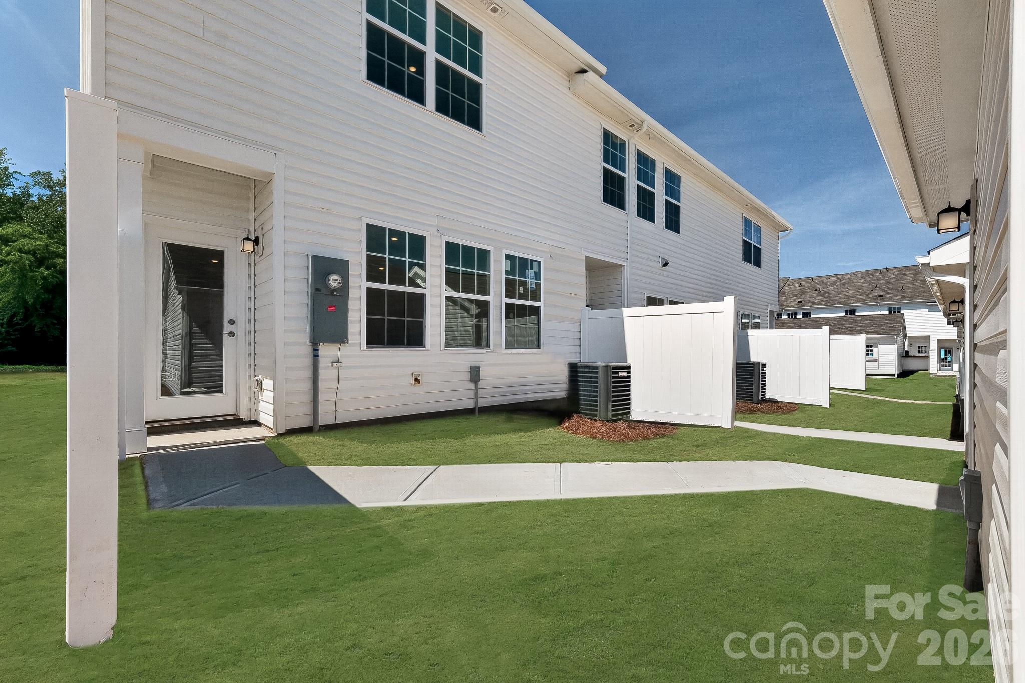 8121 McGarry Trail #188 — Charlotte