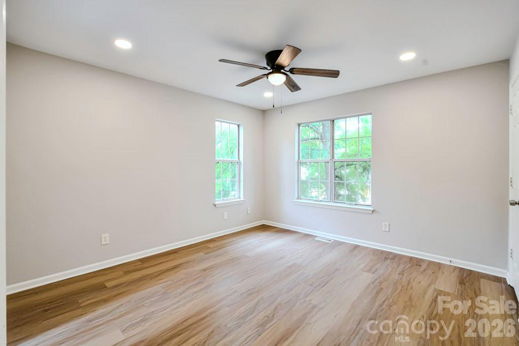 6020 Running Deer Road — Charlotte