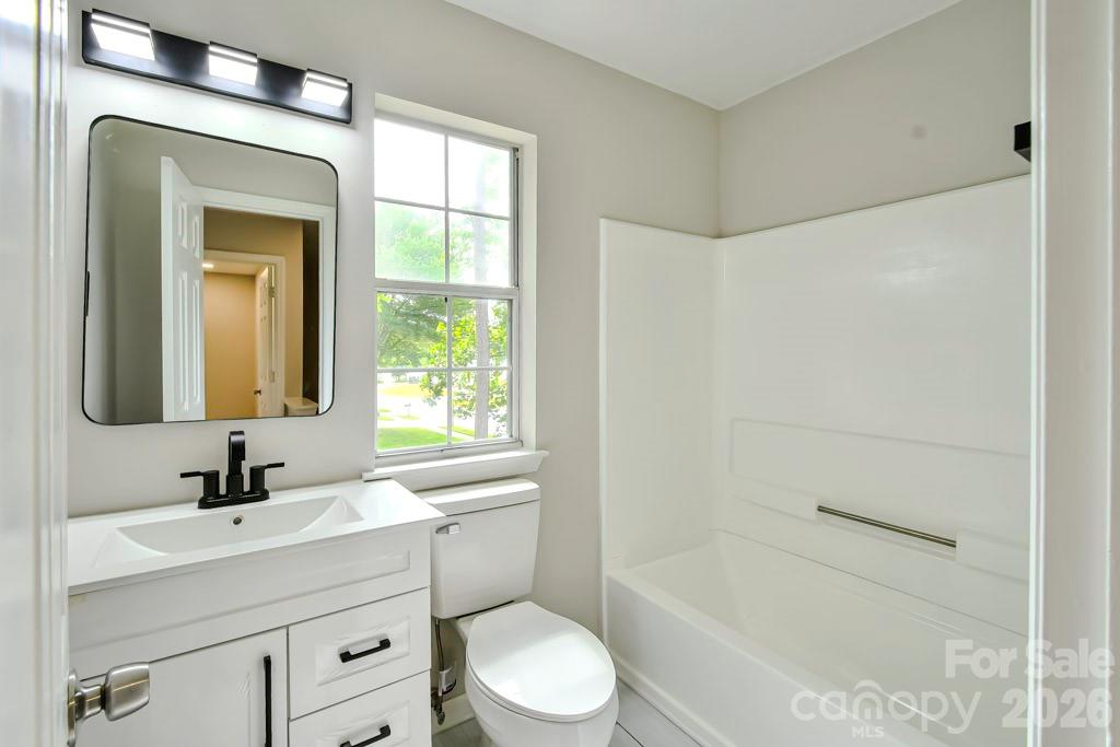 6020 Running Deer Road — Charlotte