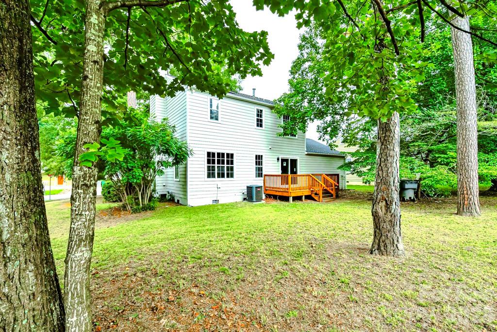 6020 Running Deer Road — Charlotte