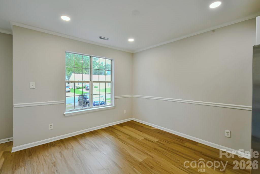 6020 Running Deer Road — Charlotte