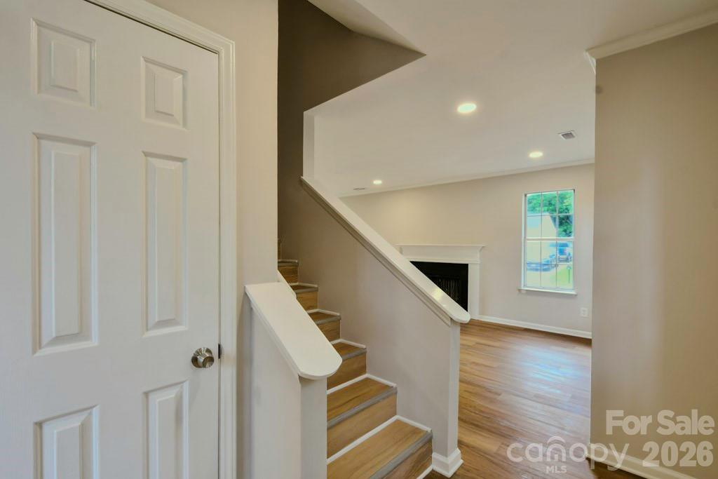 6020 Running Deer Road — Charlotte