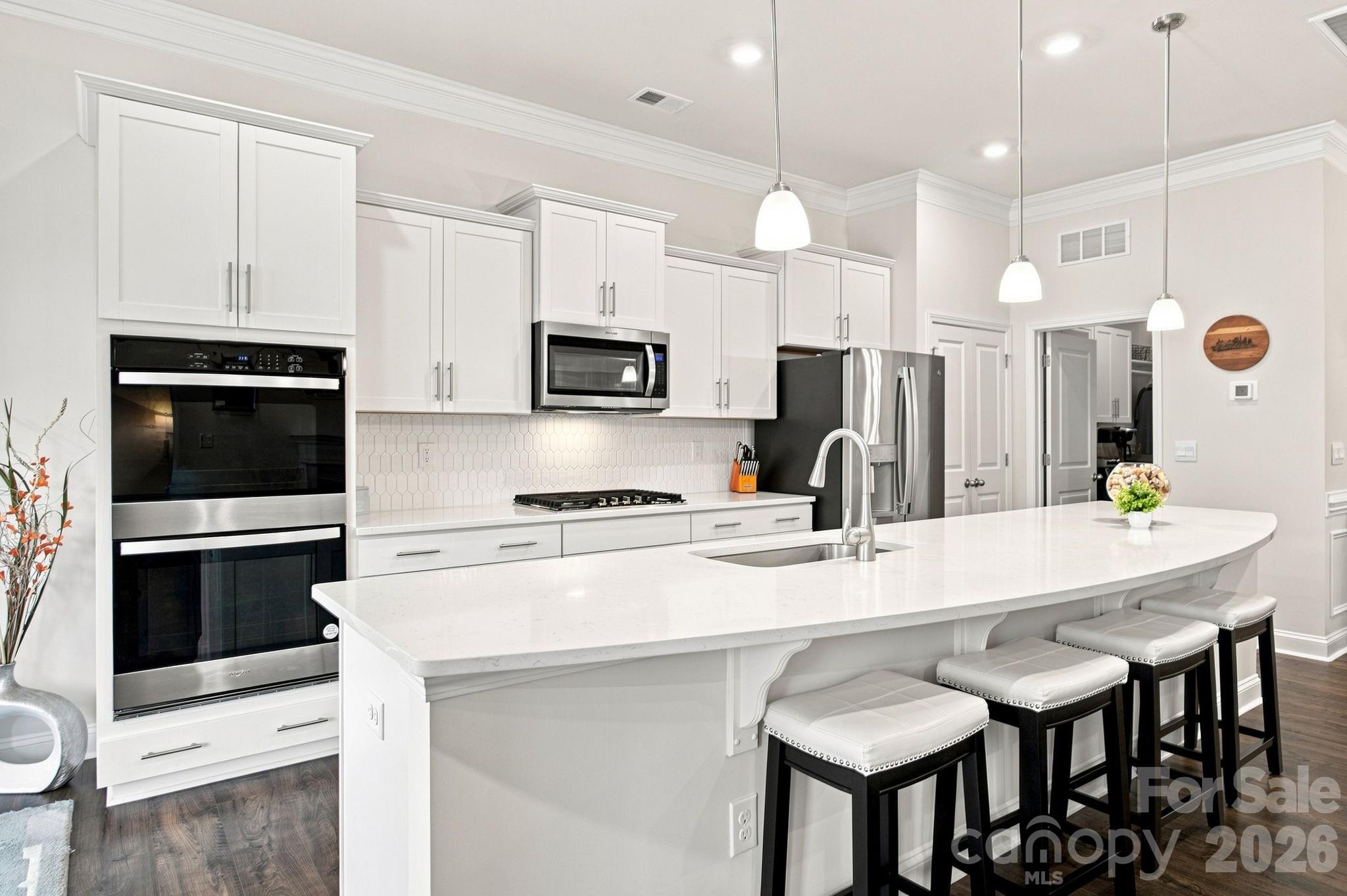 8125 Warford Little Road — Denver