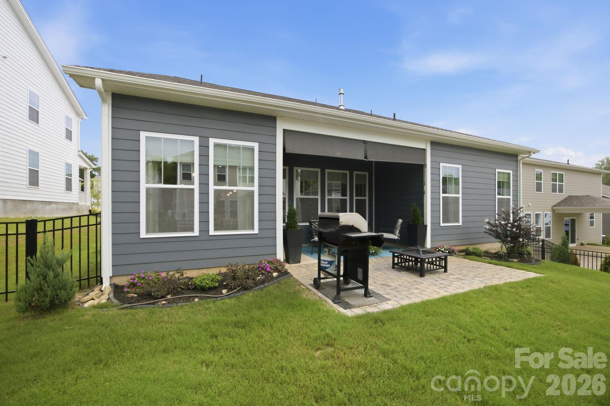 8125 Warford Little Road — Denver
