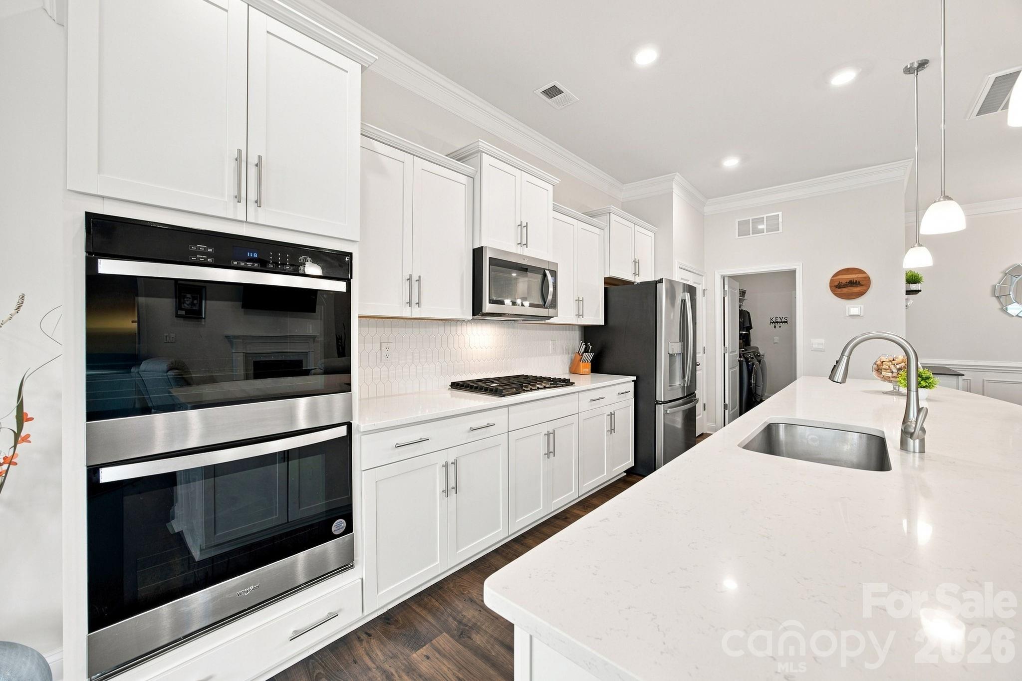 8125 Warford Little Road — Denver
