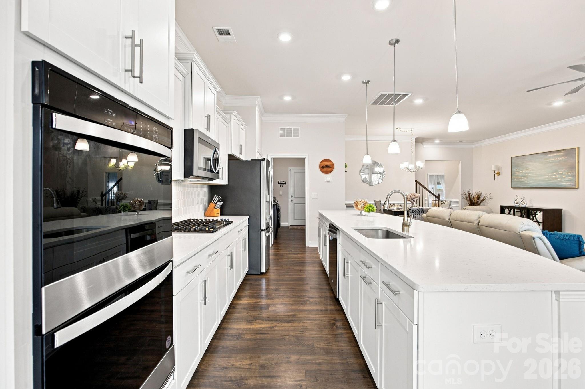 8125 Warford Little Road — Denver