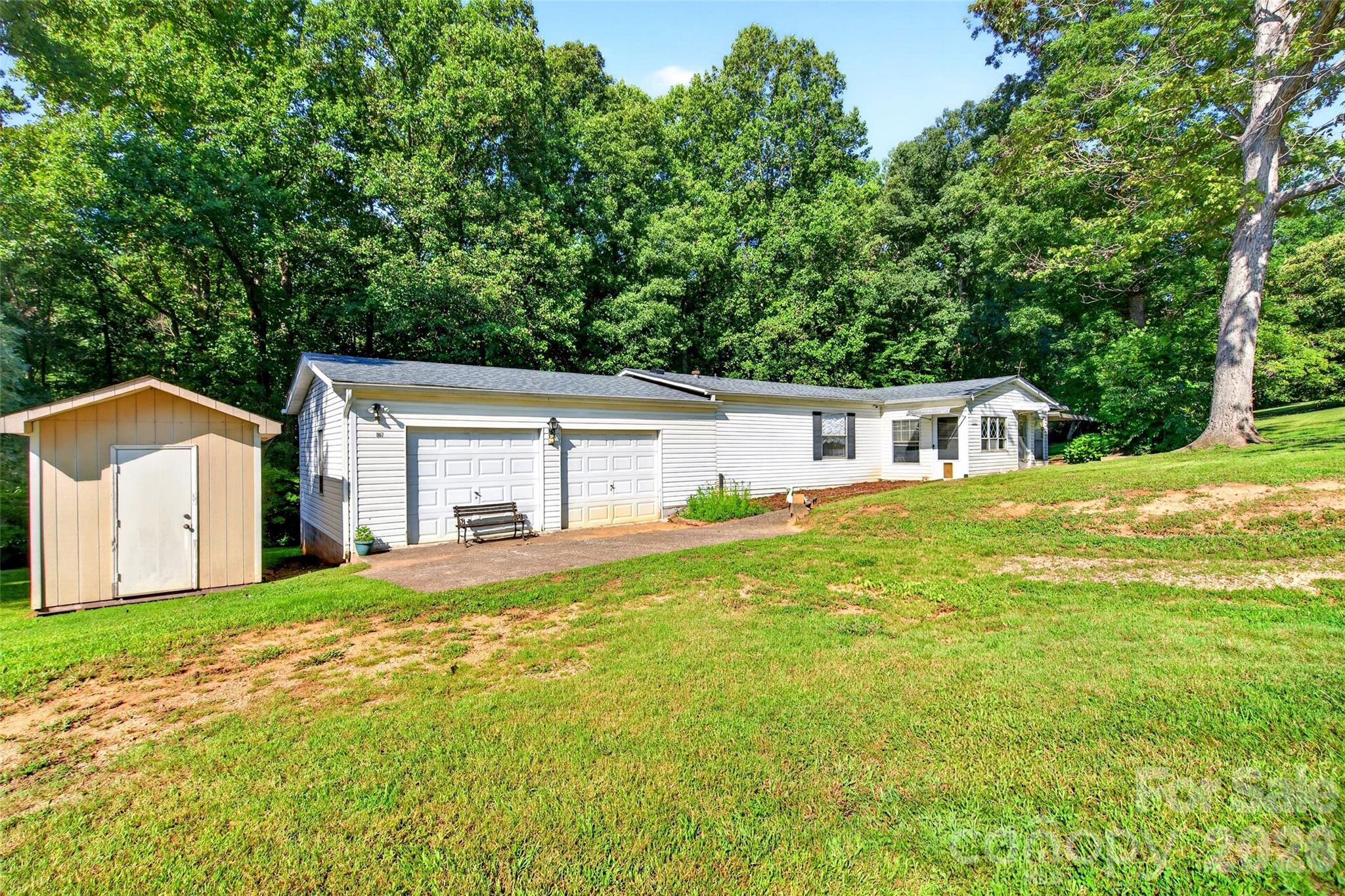 967 Moffitt Hill Road — Old Fort