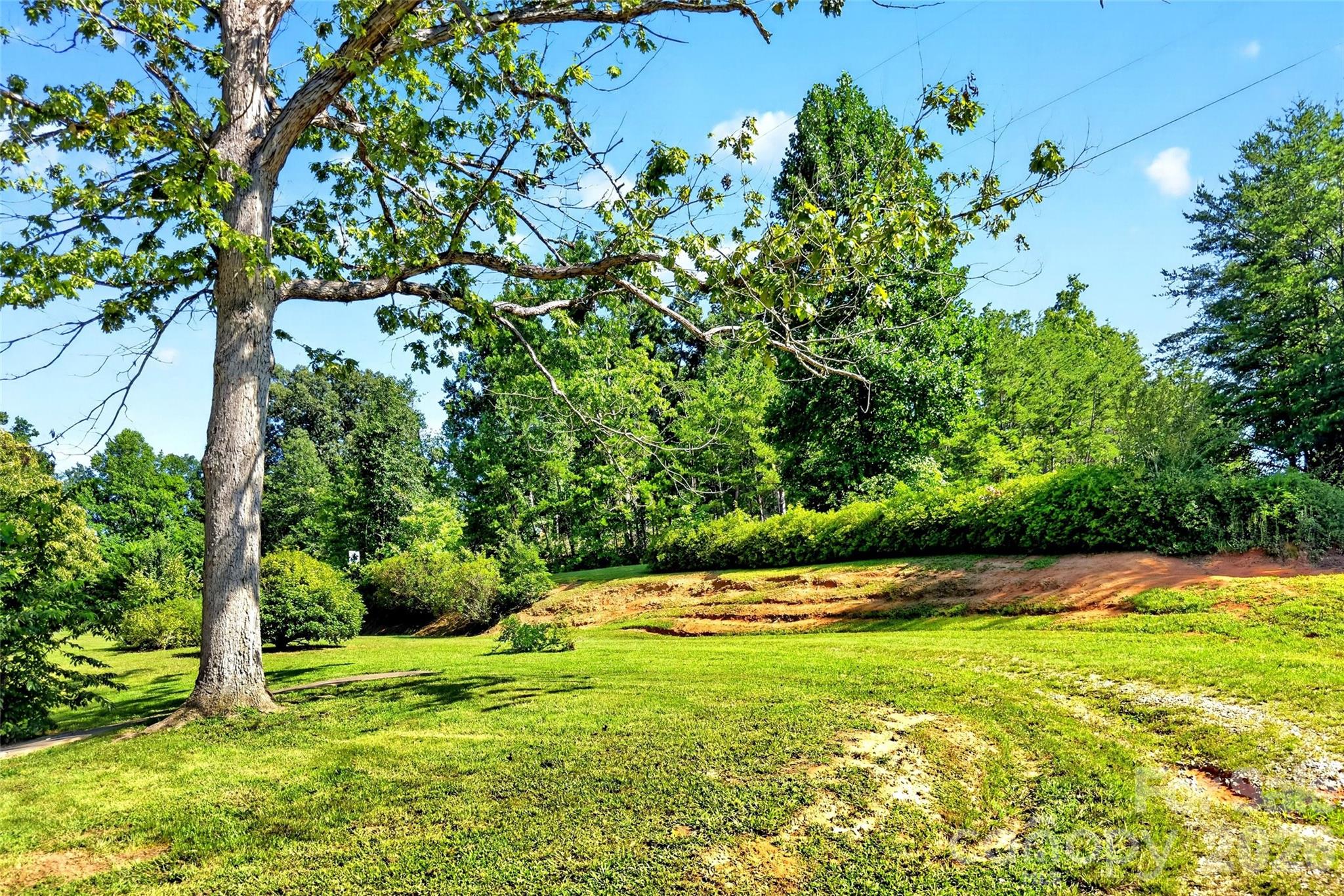 967 Moffitt Hill Road — Old Fort