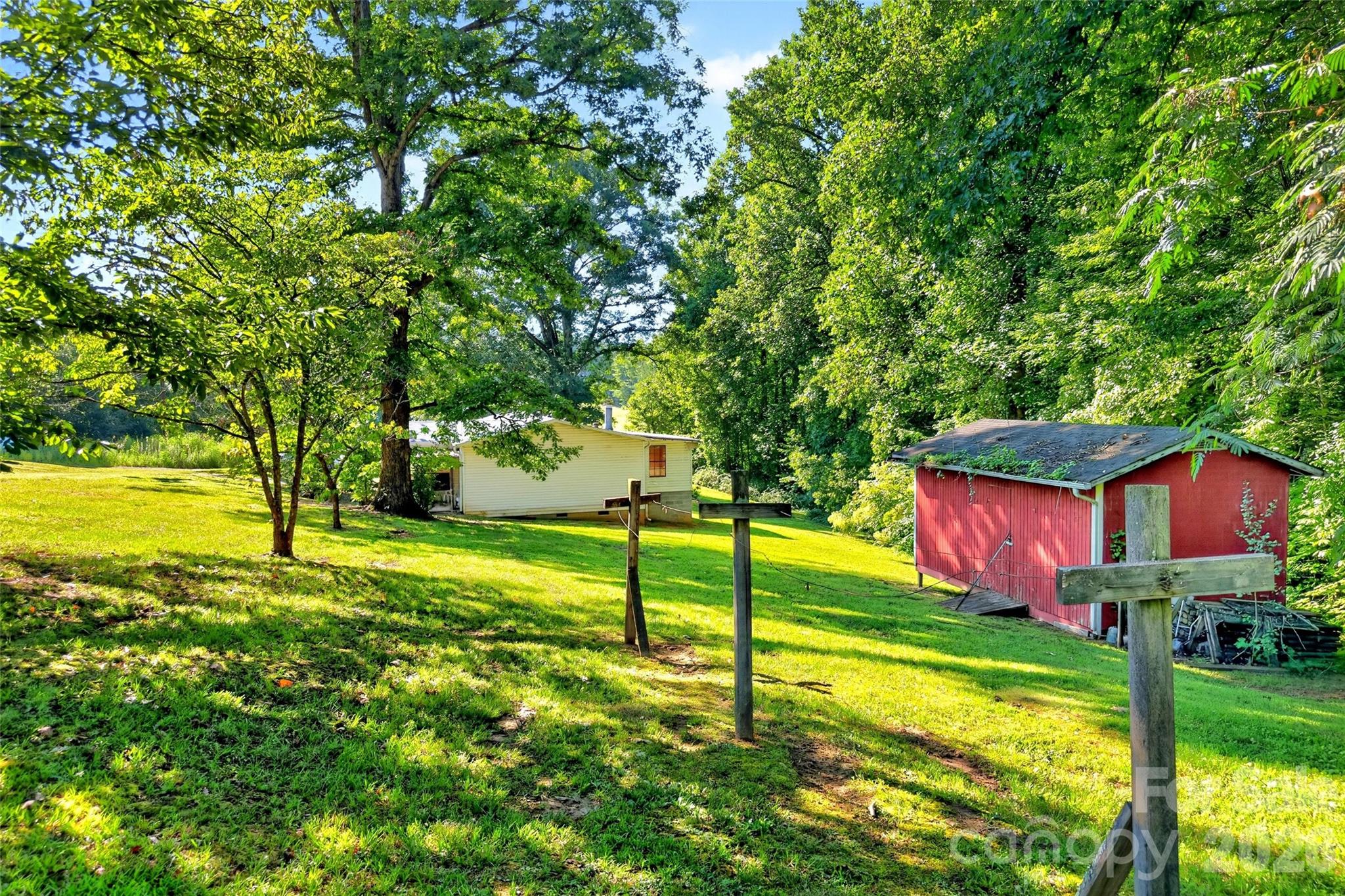 967 Moffitt Hill Road — Old Fort