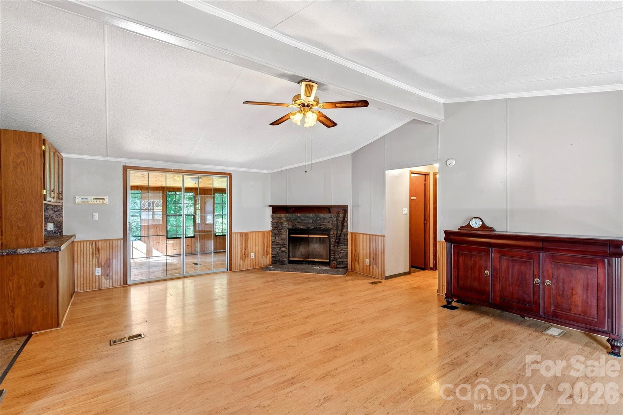 967 Moffitt Hill Road — Old Fort