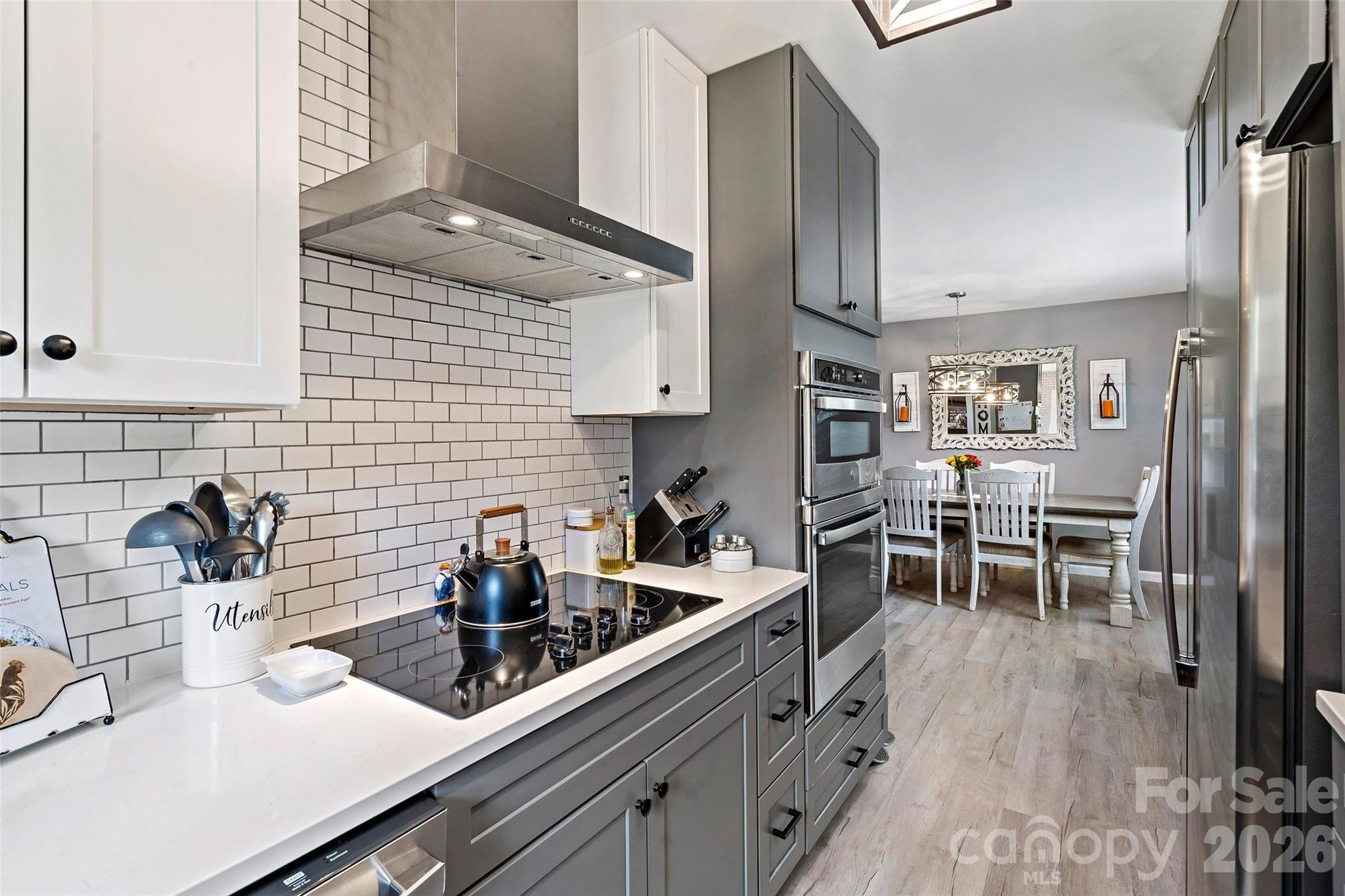 204 Quail Hollow Road — Marion