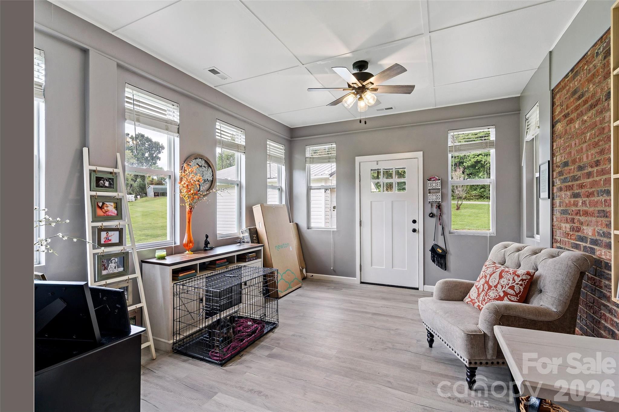 204 Quail Hollow Road — Marion