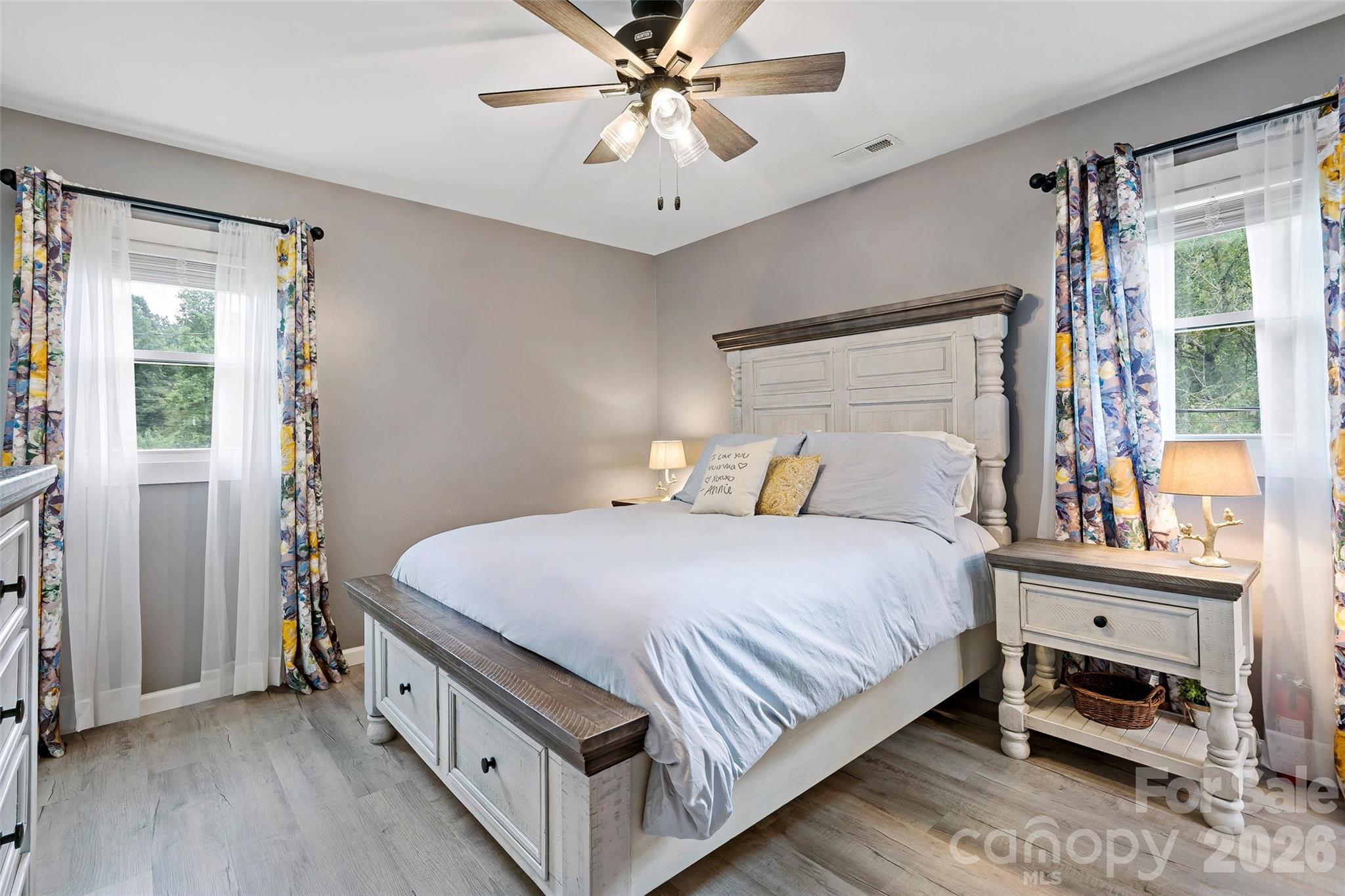 204 Quail Hollow Road — Marion