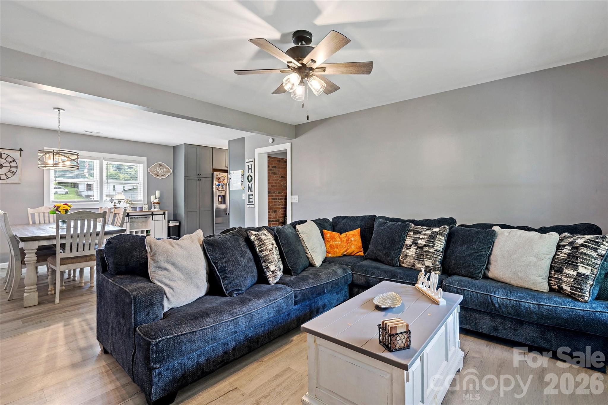204 Quail Hollow Road — Marion