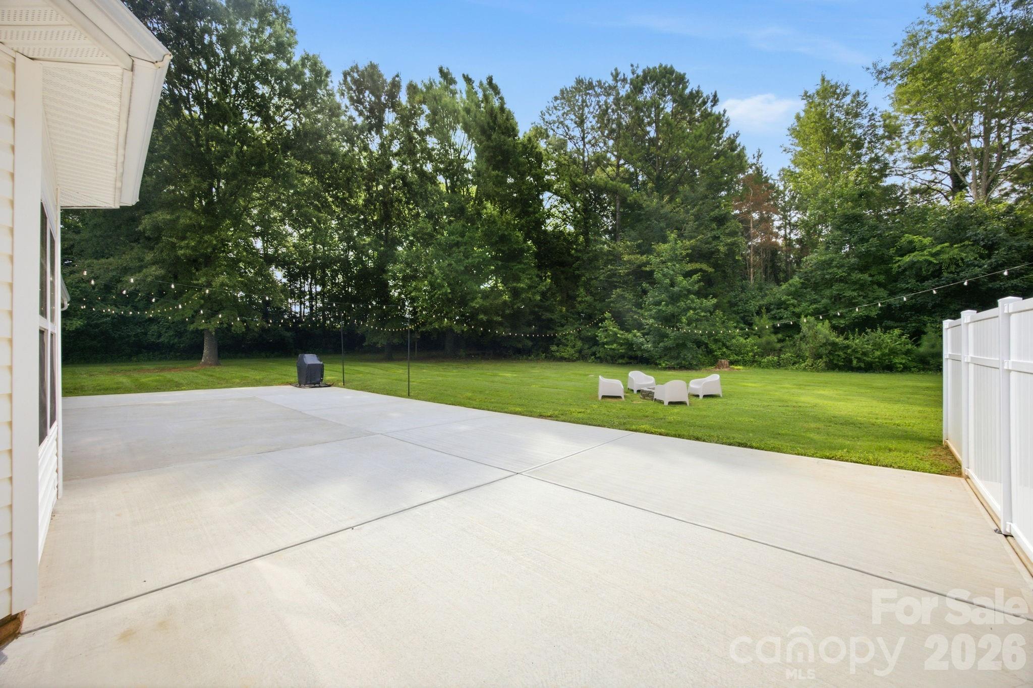 9552 Brief Road — Charlotte