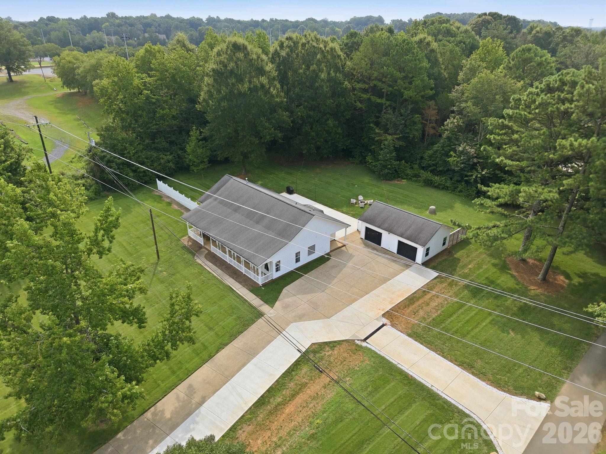 9552 Brief Road — Charlotte