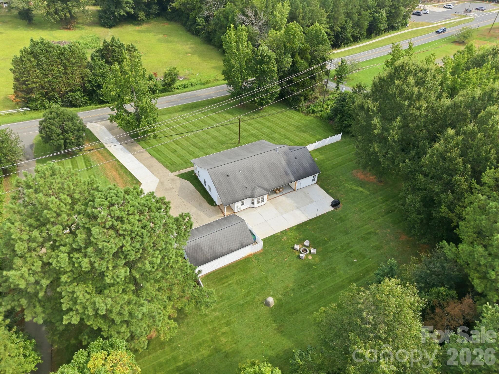 9552 Brief Road — Charlotte