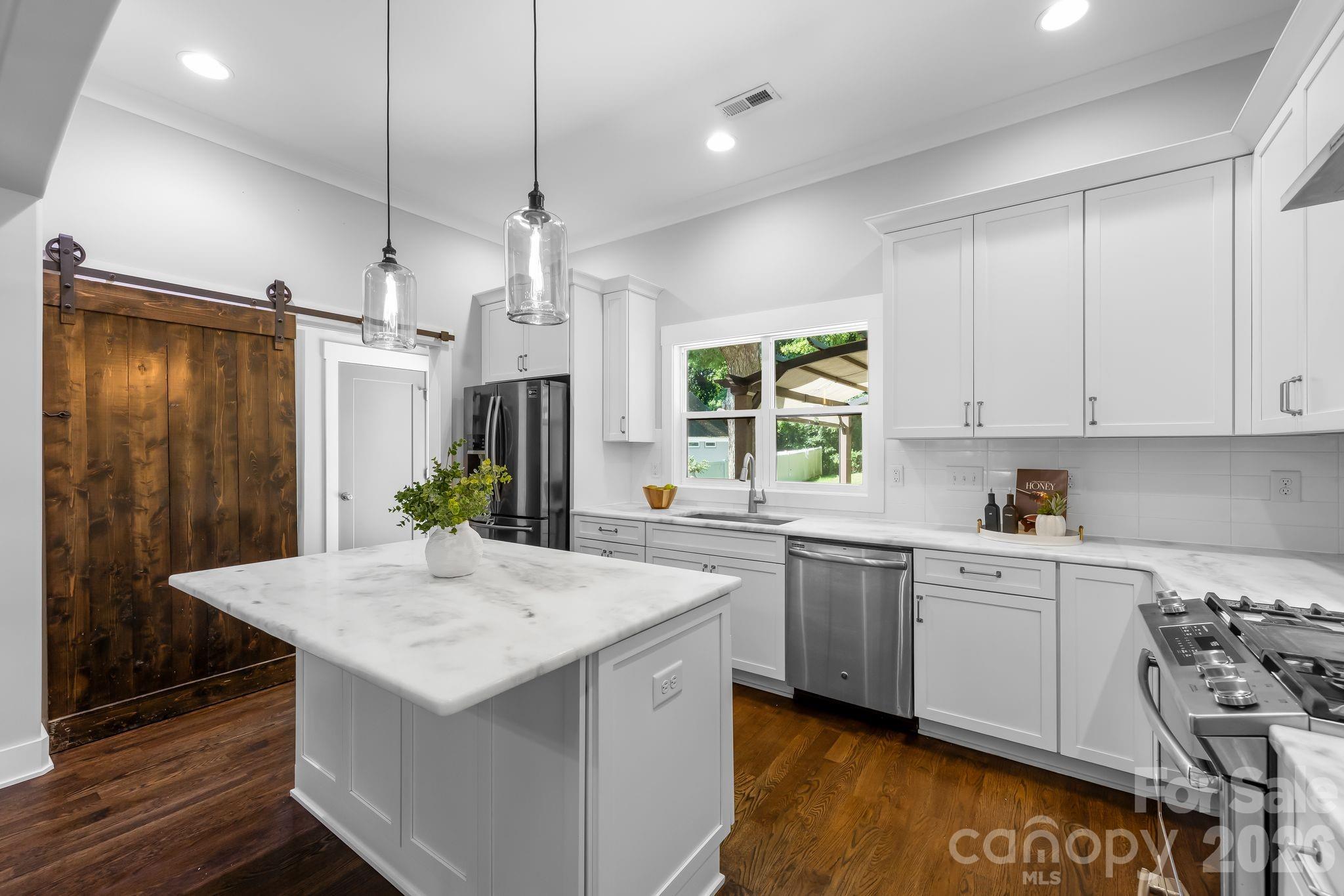 423 Sylvania Avenue — Charlotte