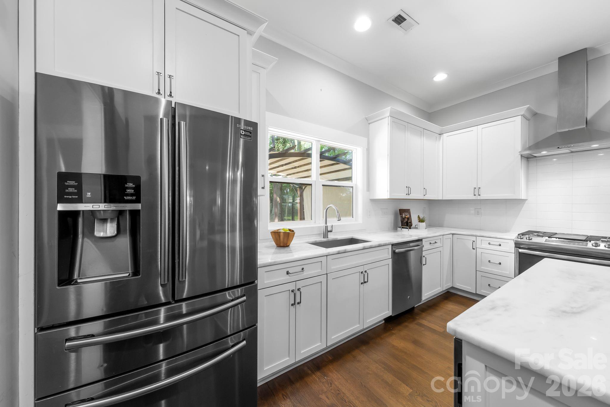 423 Sylvania Avenue — Charlotte