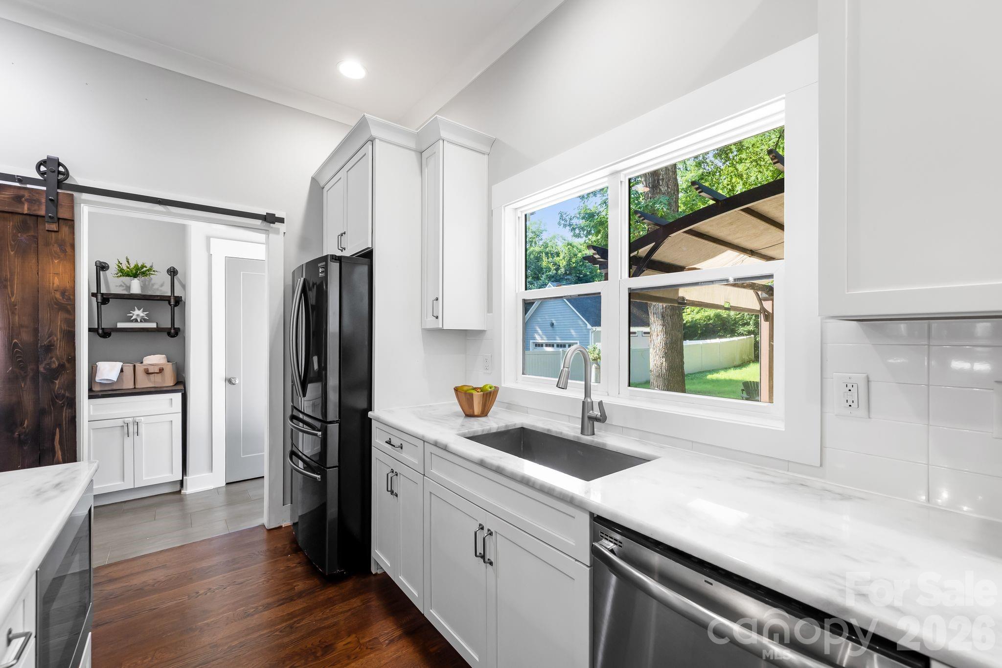 423 Sylvania Avenue — Charlotte